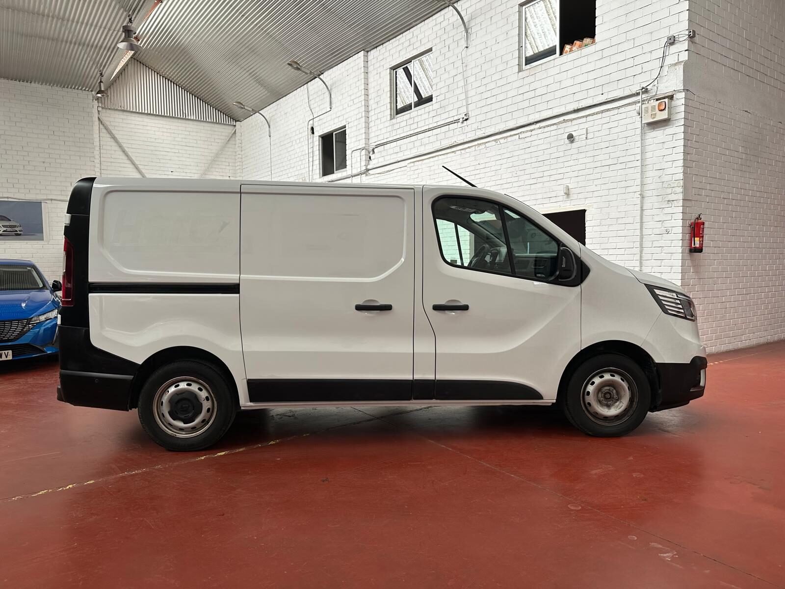 RENAULT Trafic L1 H1
