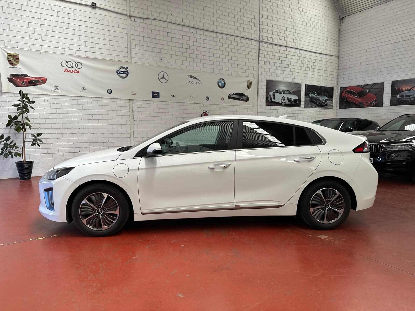 HYUNDAI IONIQ HYUNDAI IONIQ 1.6 GDI PHEV