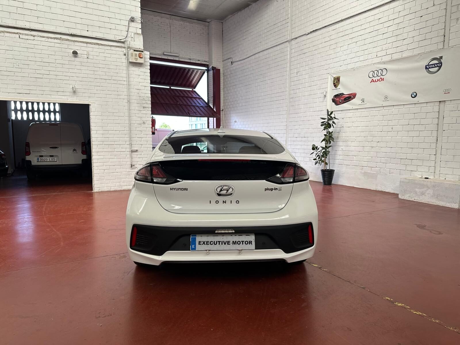 HYUNDAI IONIQ HYUNDAI IONIQ 1.6 GDI PHEV