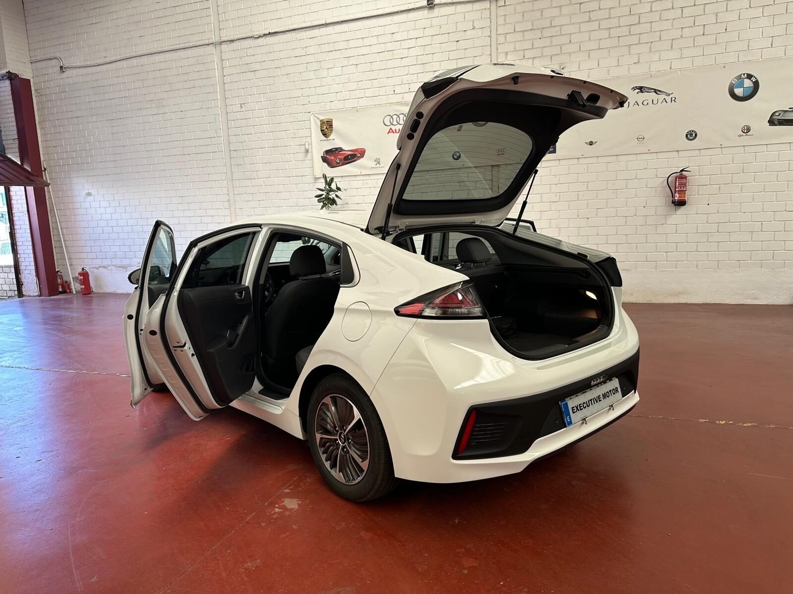 HYUNDAI IONIQ HYUNDAI IONIQ 1.6 GDI PHEV