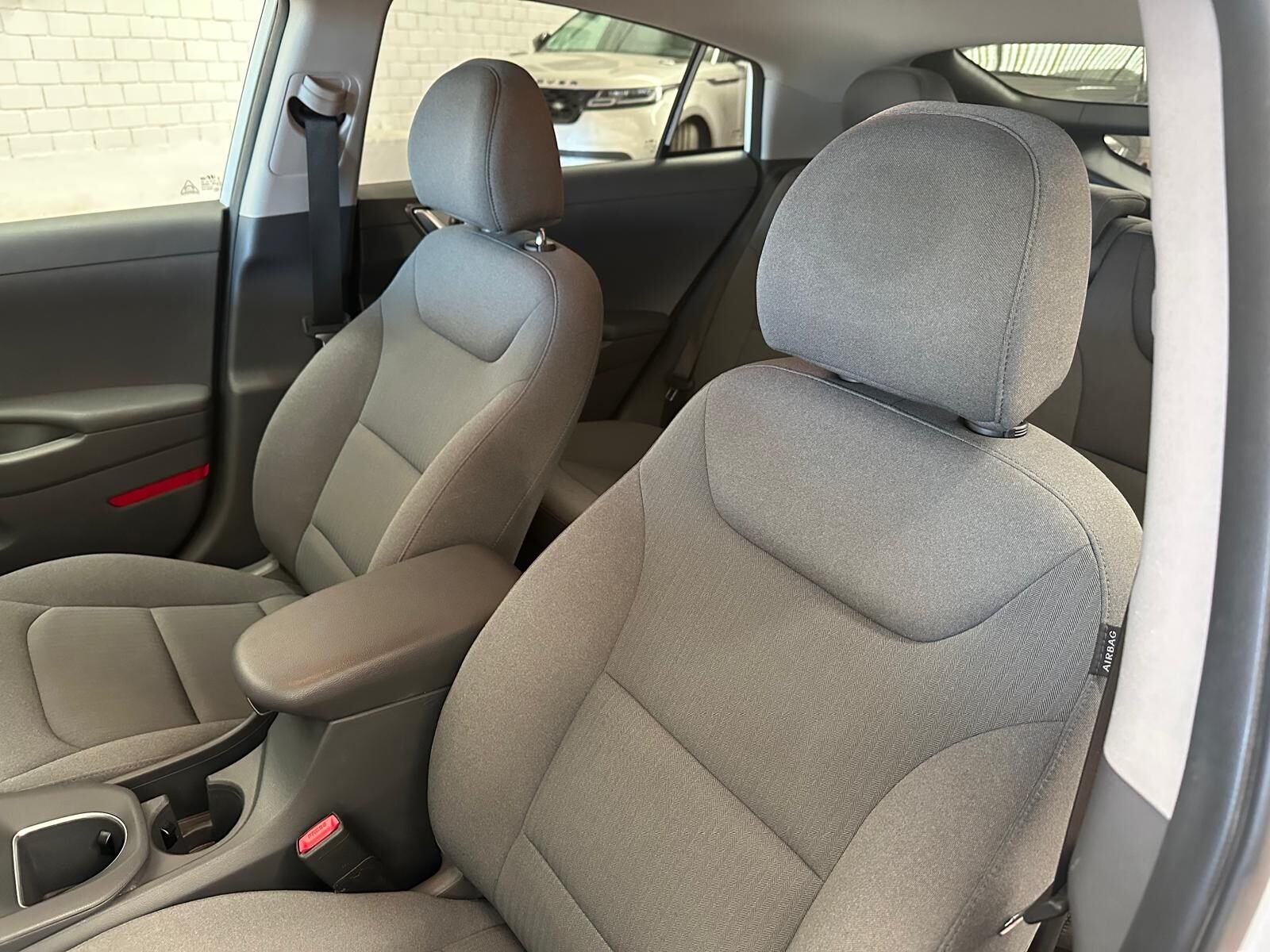 HYUNDAI IONIQ HYUNDAI IONIQ 1.6 GDI PHEV