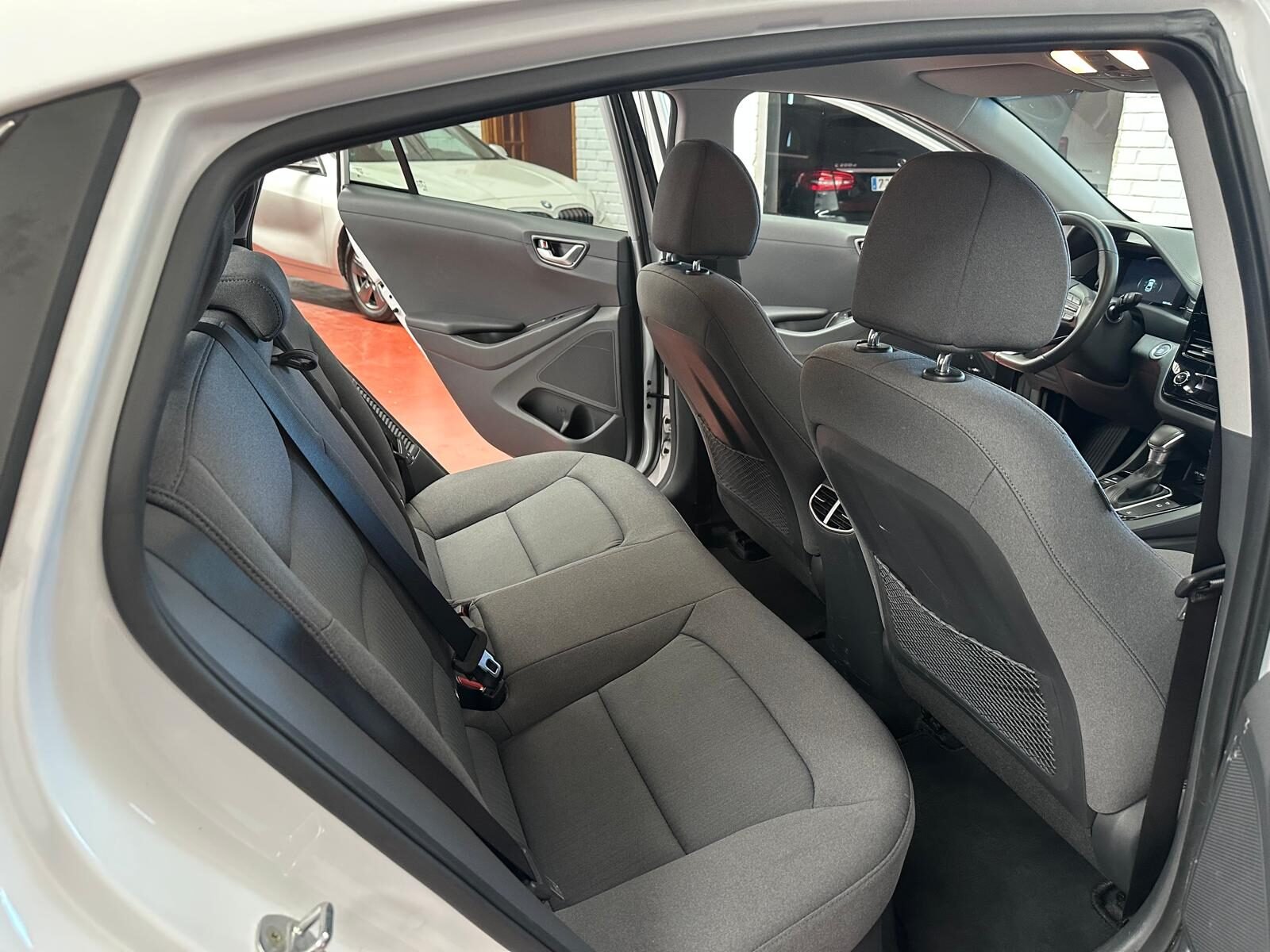 HYUNDAI IONIQ HYUNDAI IONIQ 1.6 GDI PHEV