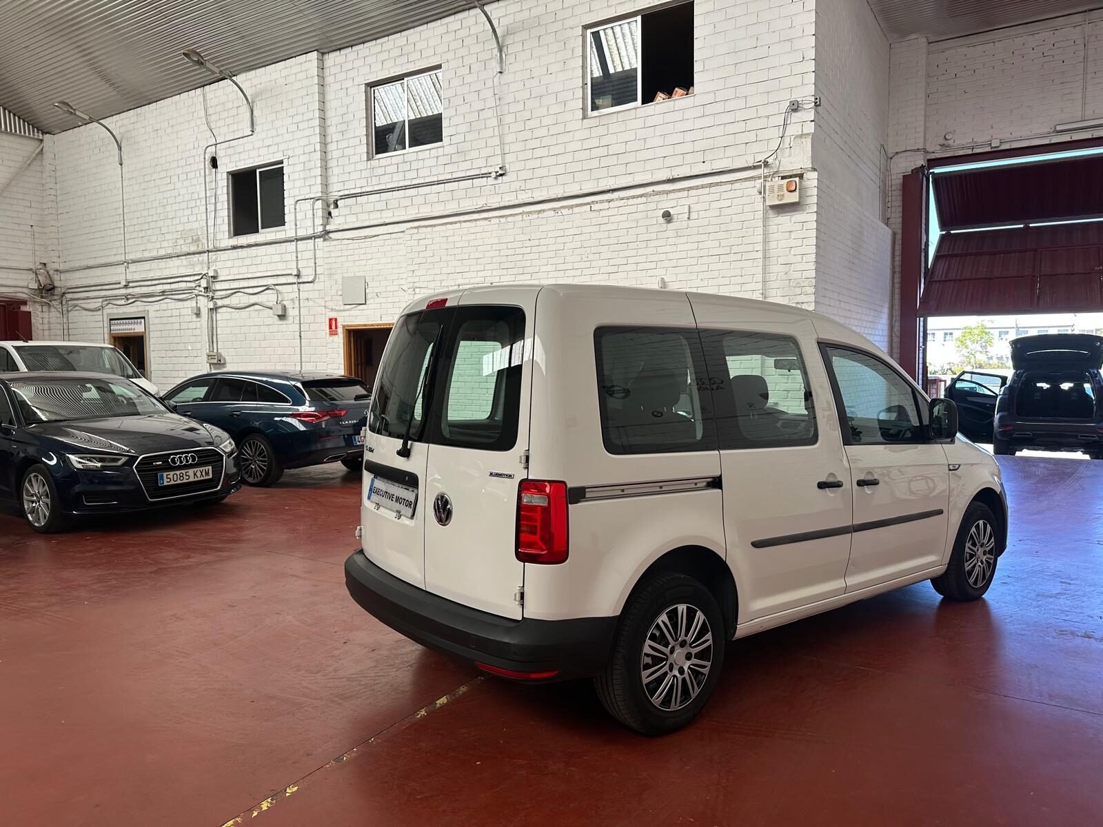 VOLKSWAGEN CADDY PROFESIONAL