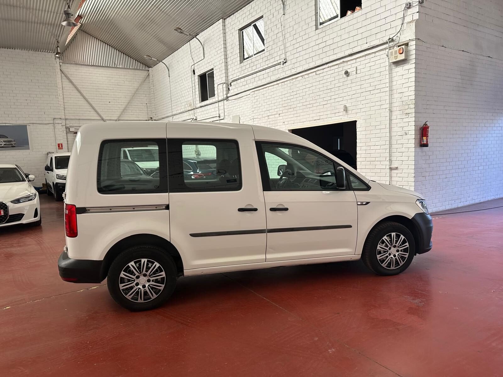 VOLKSWAGEN CADDY PROFESIONAL