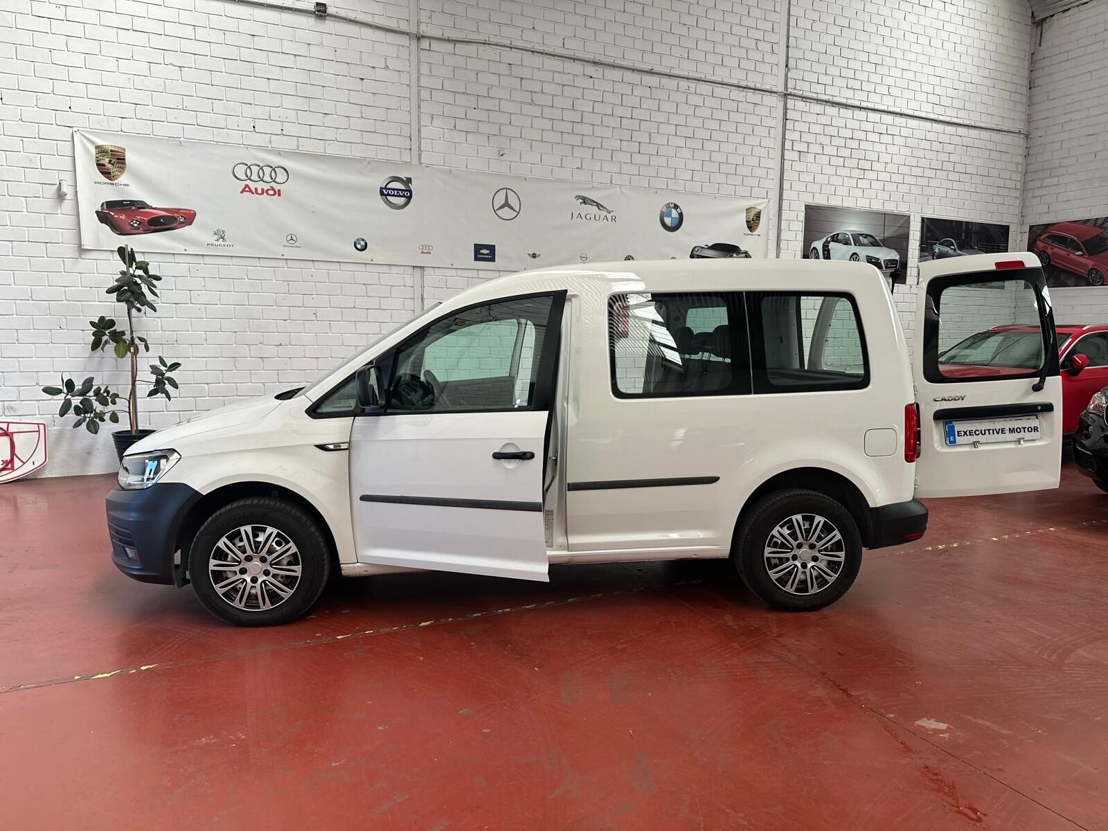 VOLKSWAGEN CADDY PROFESIONAL