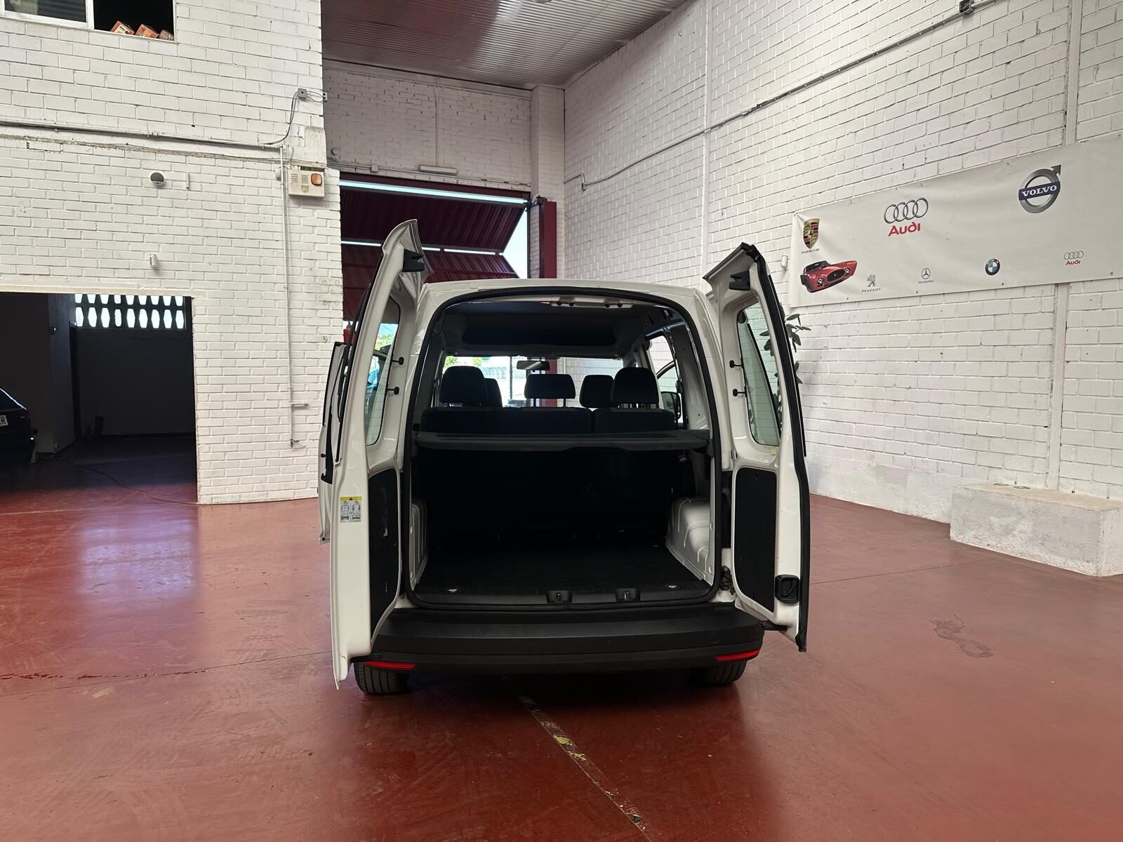 VOLKSWAGEN CADDY PROFESIONAL
