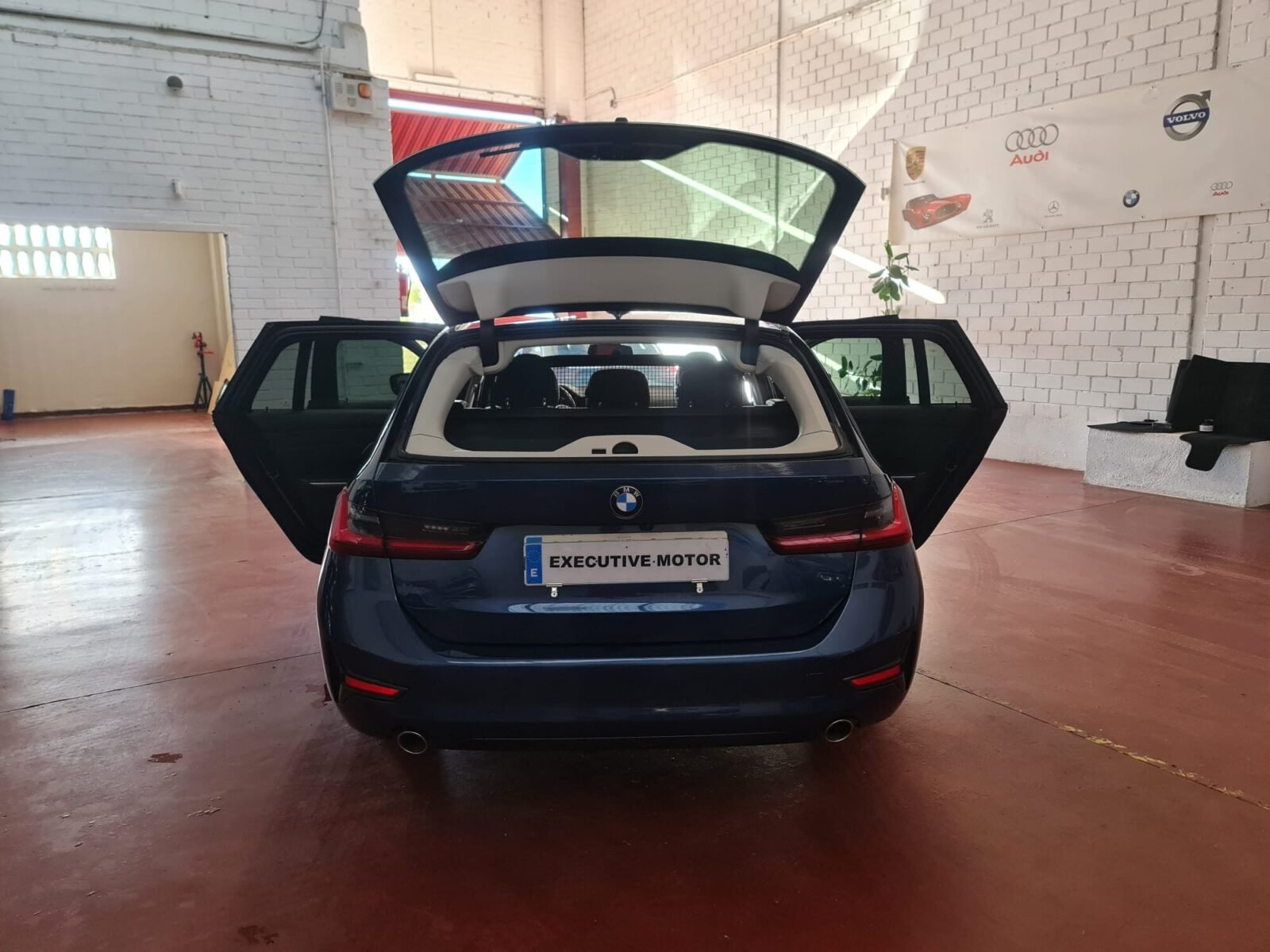 BMW Serie 3 318 AUTO TOURING