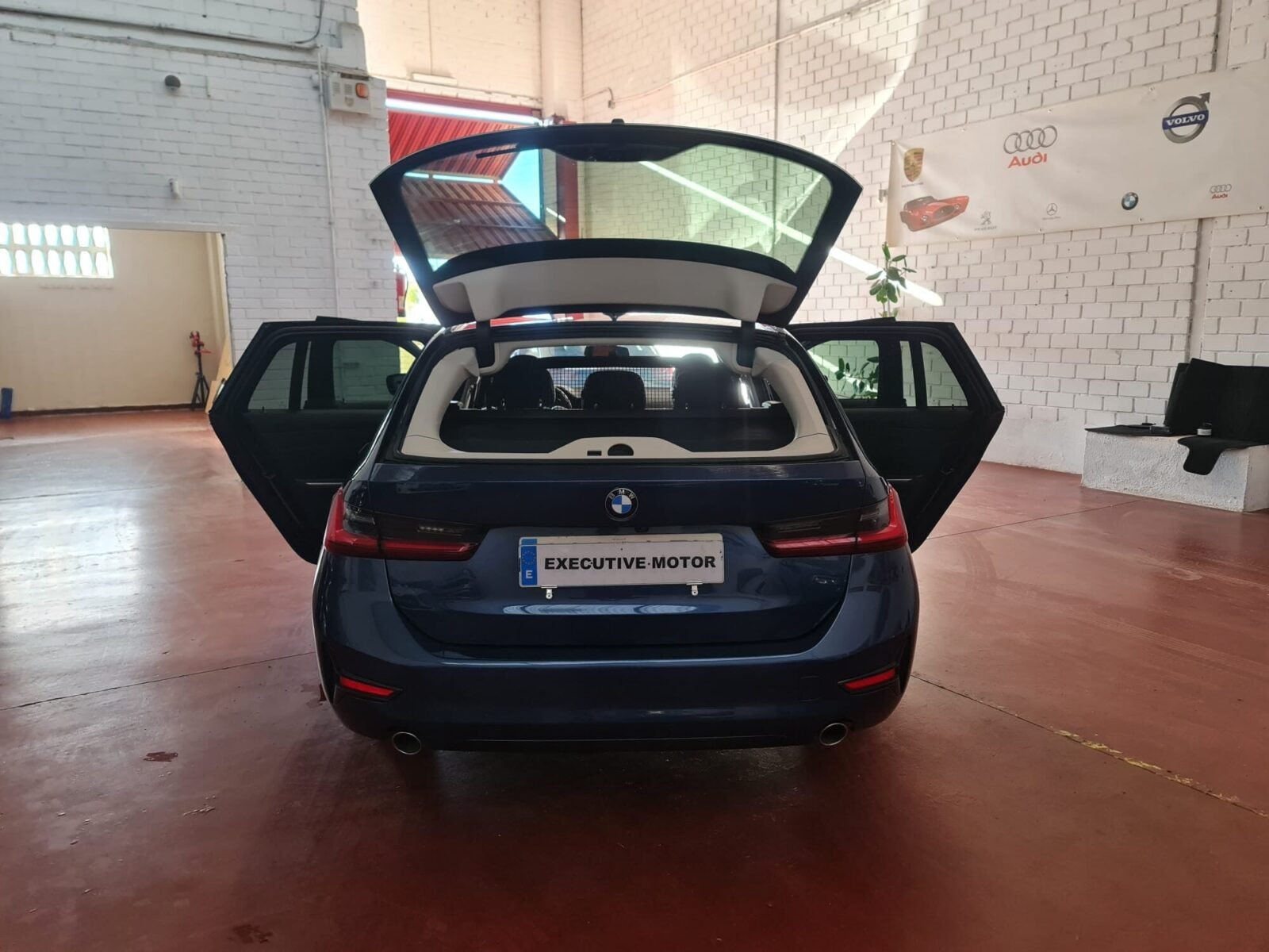BMW Serie 3 318 AUTO TOURING