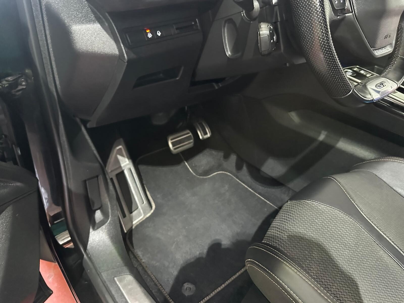 PEUGEOT 5008 1.5 BlueHDi 96kW S&S GT EAT8 5 Puertas