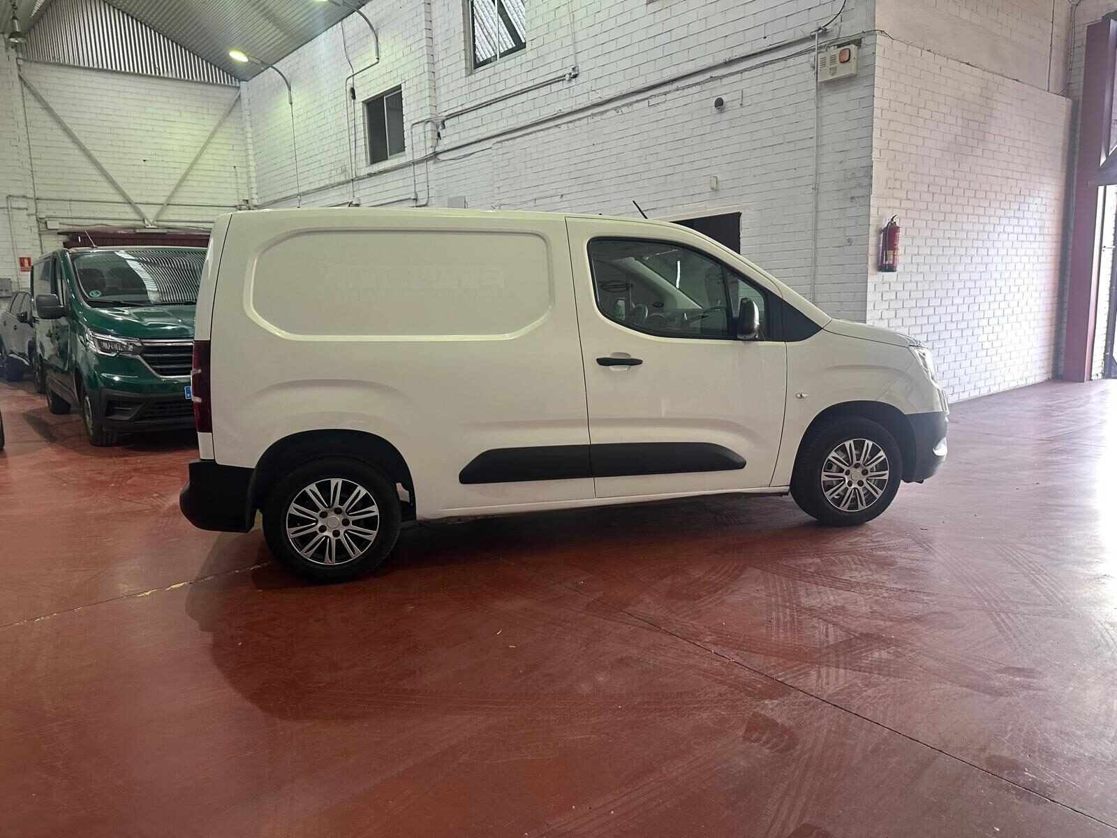 OPEL COMBO CARGA 650